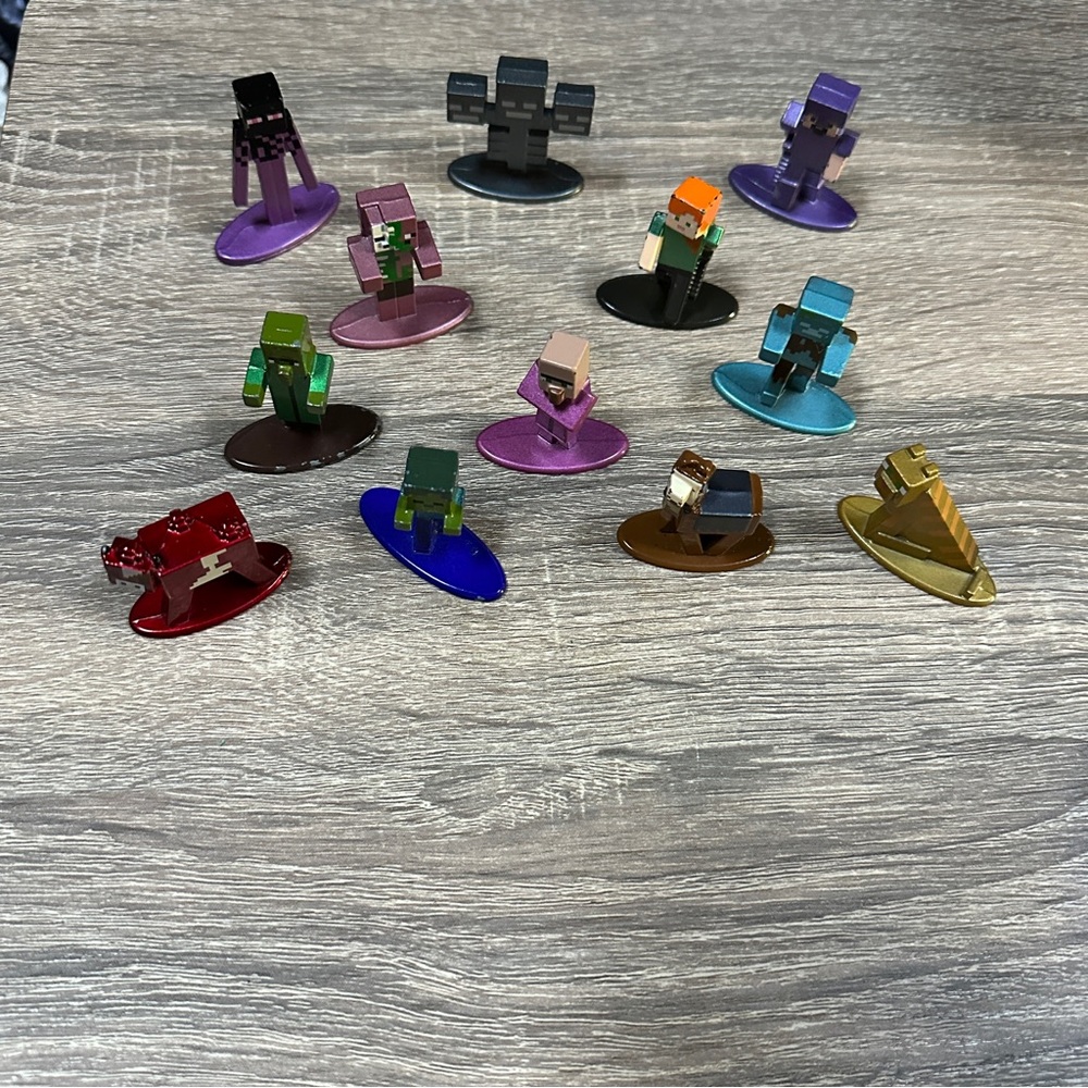 MINECRAFT DIE-CAST METAL MINI FIGURES LOT‎ Set Of 12